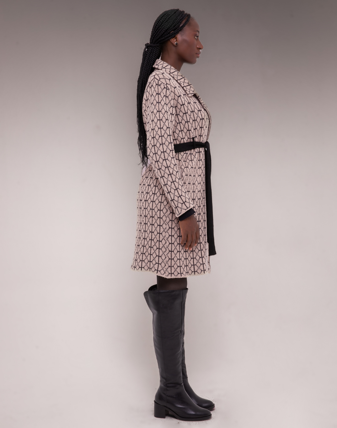 Trench Coat Mousse Geométrico Bege e Preta